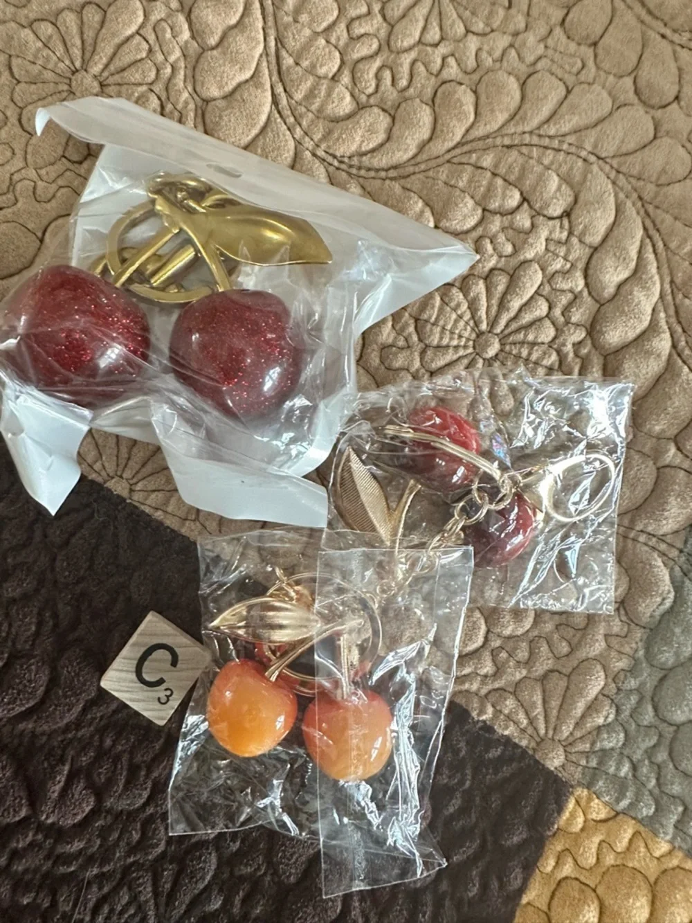 Pick your set of bag charms/key chains - Picture 4 of 9